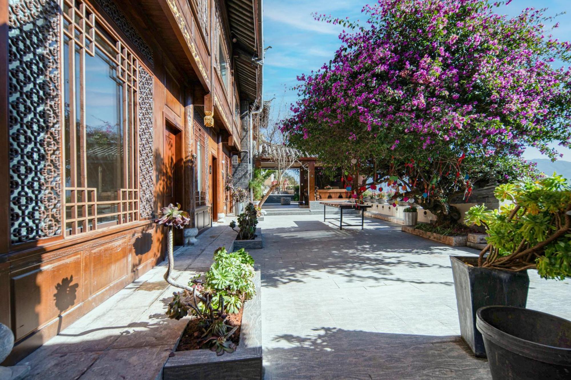 Lijiang Byw Mount View Inn ภายนอก รูปภาพ