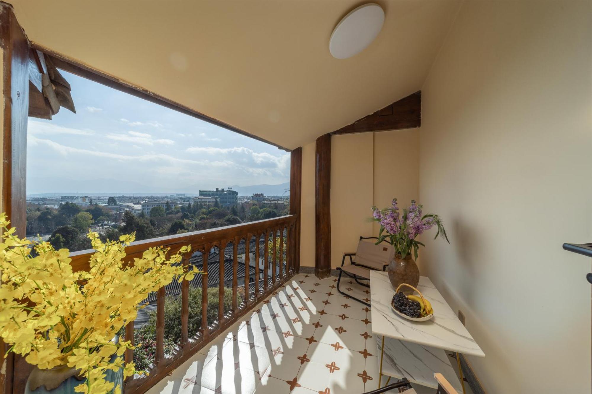 Lijiang Byw Mount View Inn ภายนอก รูปภาพ